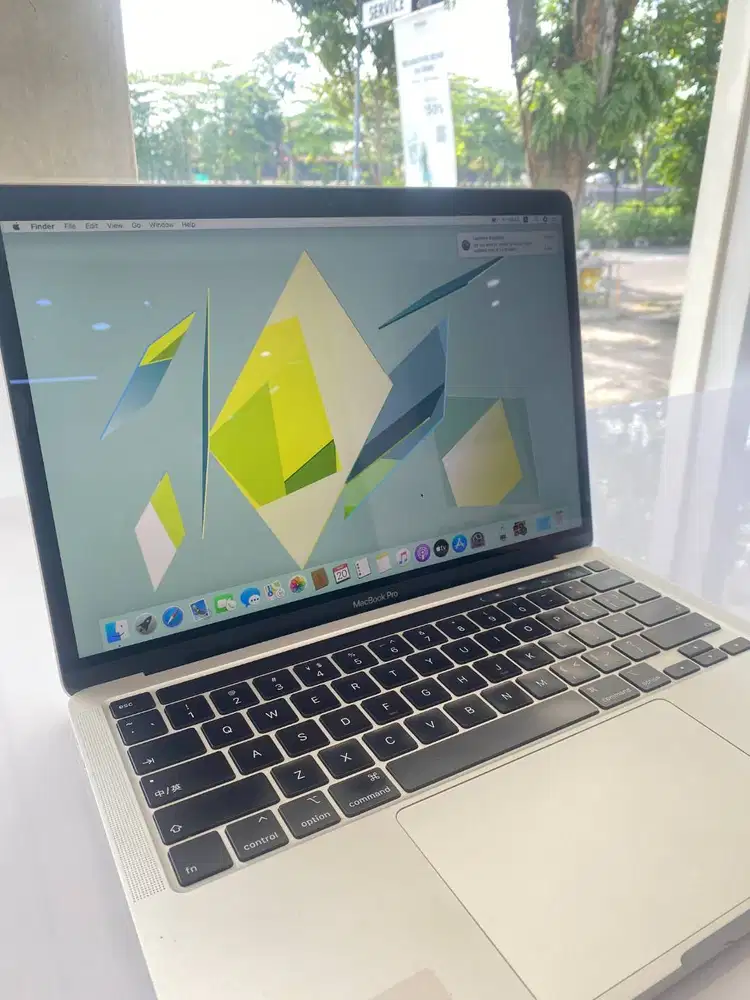 Macbook Pro 2020 RAM 8/256 GB  Intel Core 15 TB 13 Silver