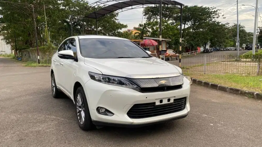Toyota Harrier 2015