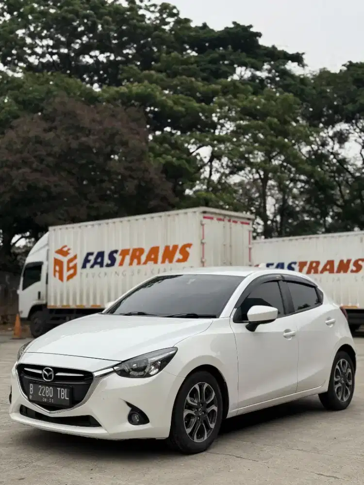 Mazda 2 2016 GT skyactiv matik Low kilometer