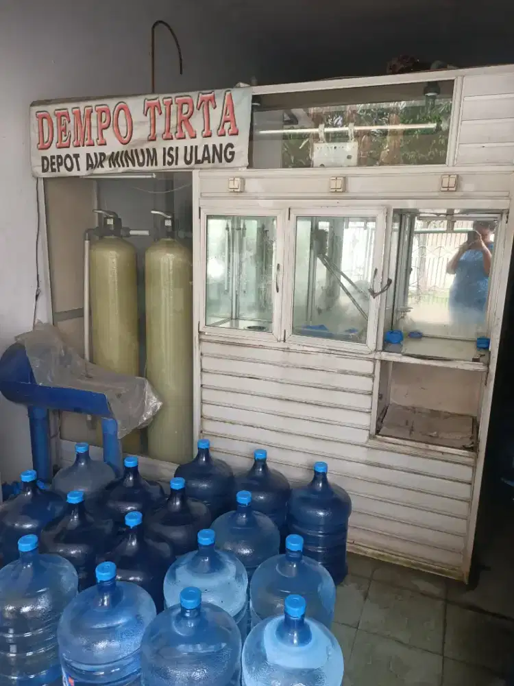 Jual Depok air  beserta motor dan galon