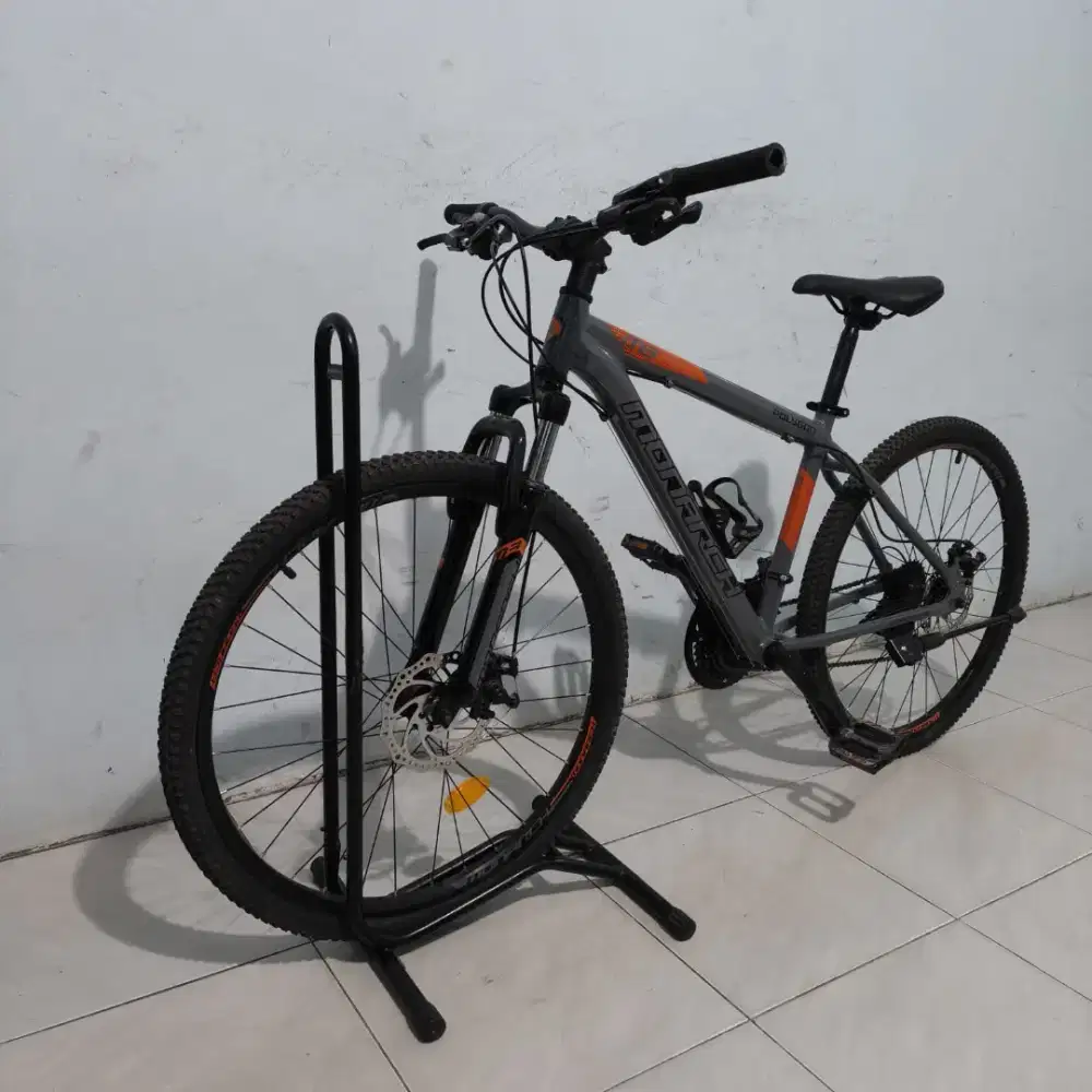 Dijual Sepeda Polygon Monarch 3 Kondisi Like New