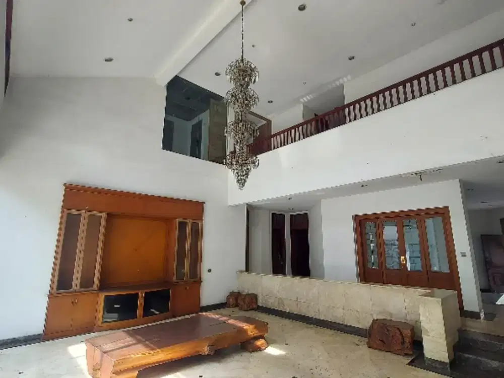 Dijual Rumah 5 kamar dekat Pondok Indah Jaksel