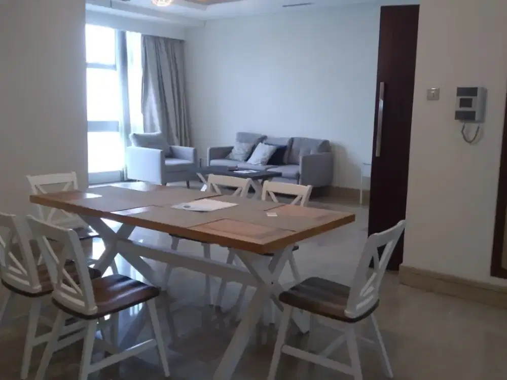 DISEWA APARTEMEN CAPITAL TOWER 2 LT 32 FURNISH