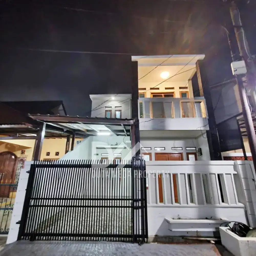 Dijual Cepat Rumah 2 Lantai dalam Cluster di Graha Raya