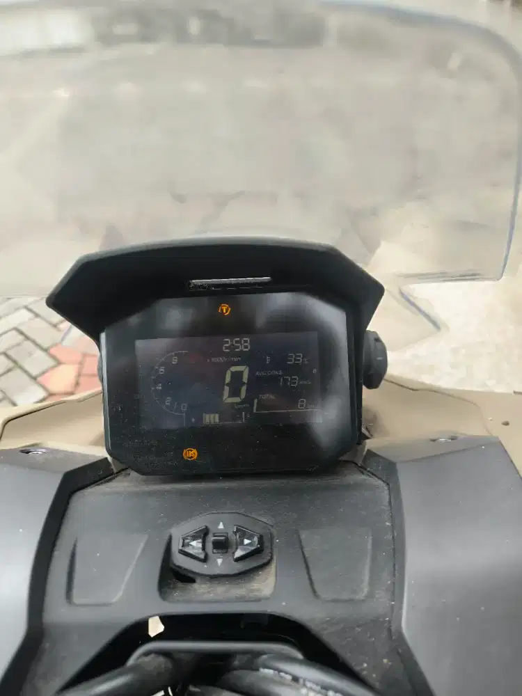 Adv new 2024 160cc ABS km8kilo perak