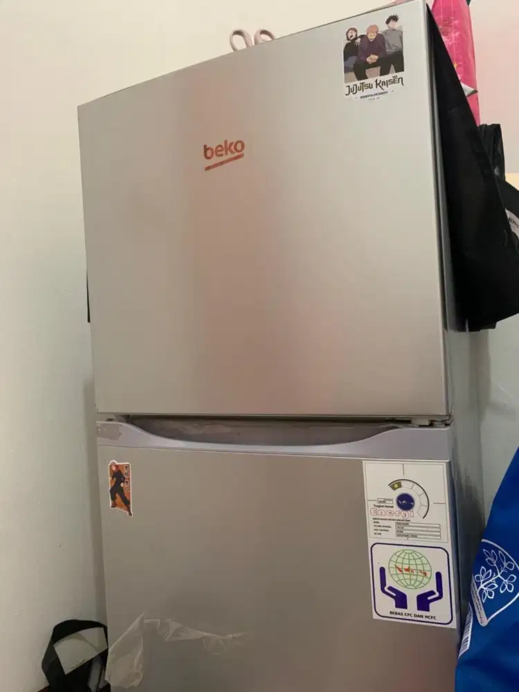 WTS Kulkas 2 Pintu Beko