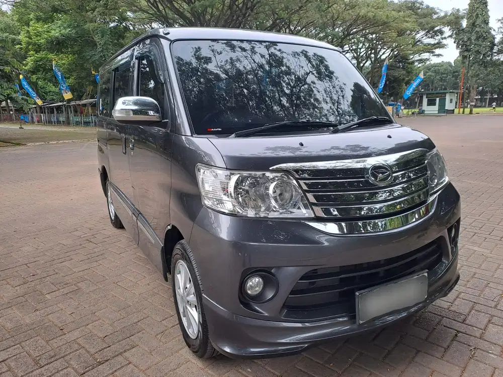 Daihatsu Luxio 2018 Bensin KM rendah