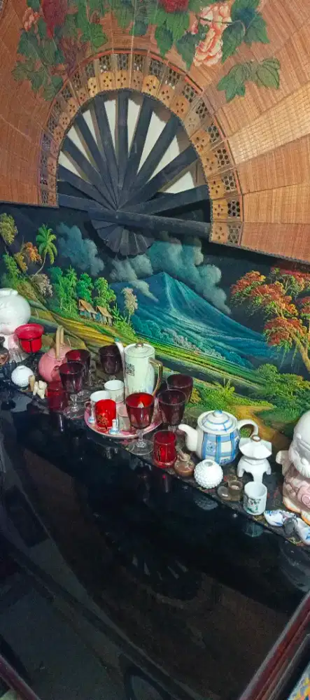 Aneka barang pecah belah