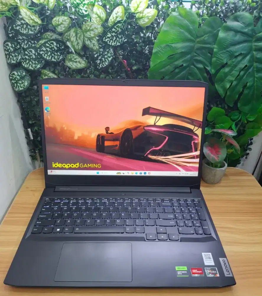 Lenovo Ideapad gaming 3
Ryzen 5 5500H/RAM8GB/SSD512/RTX 2050 4gb/144Hz
