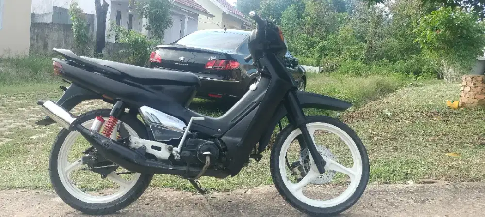 Motor bebek f1zr force 1