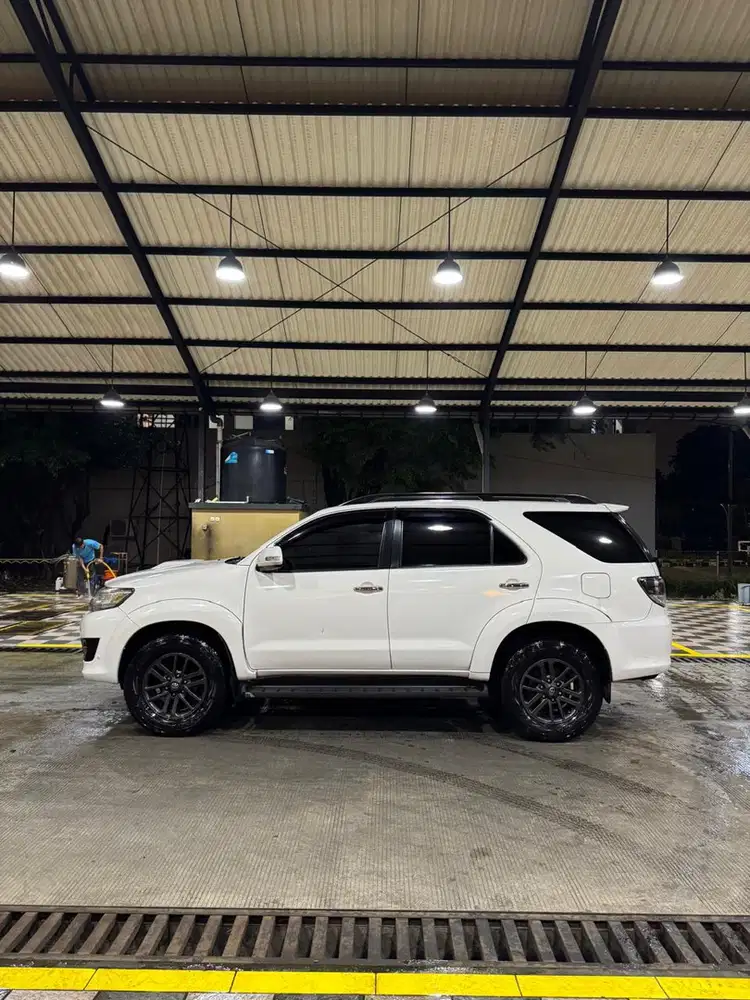 Toyota Fortuner Tipe G VNT TURBO 2015