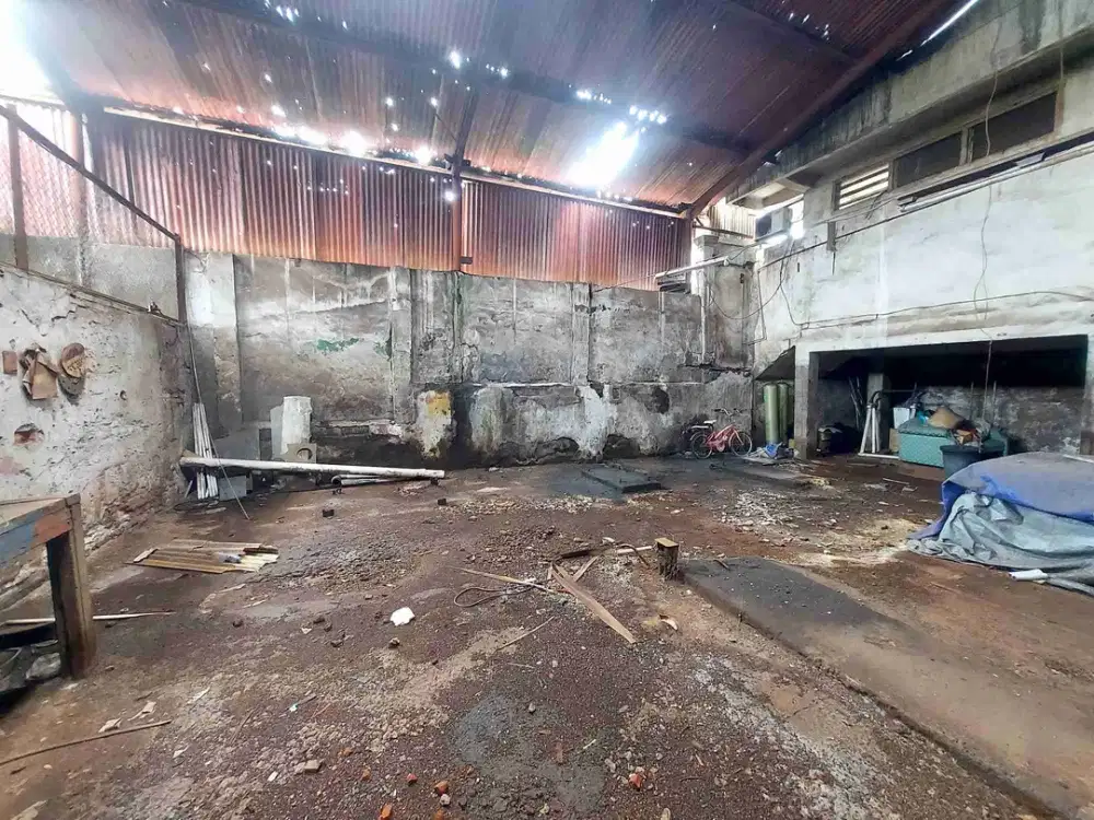 Dijual Tanah Komersial Hook Jalan Utama Denpasar