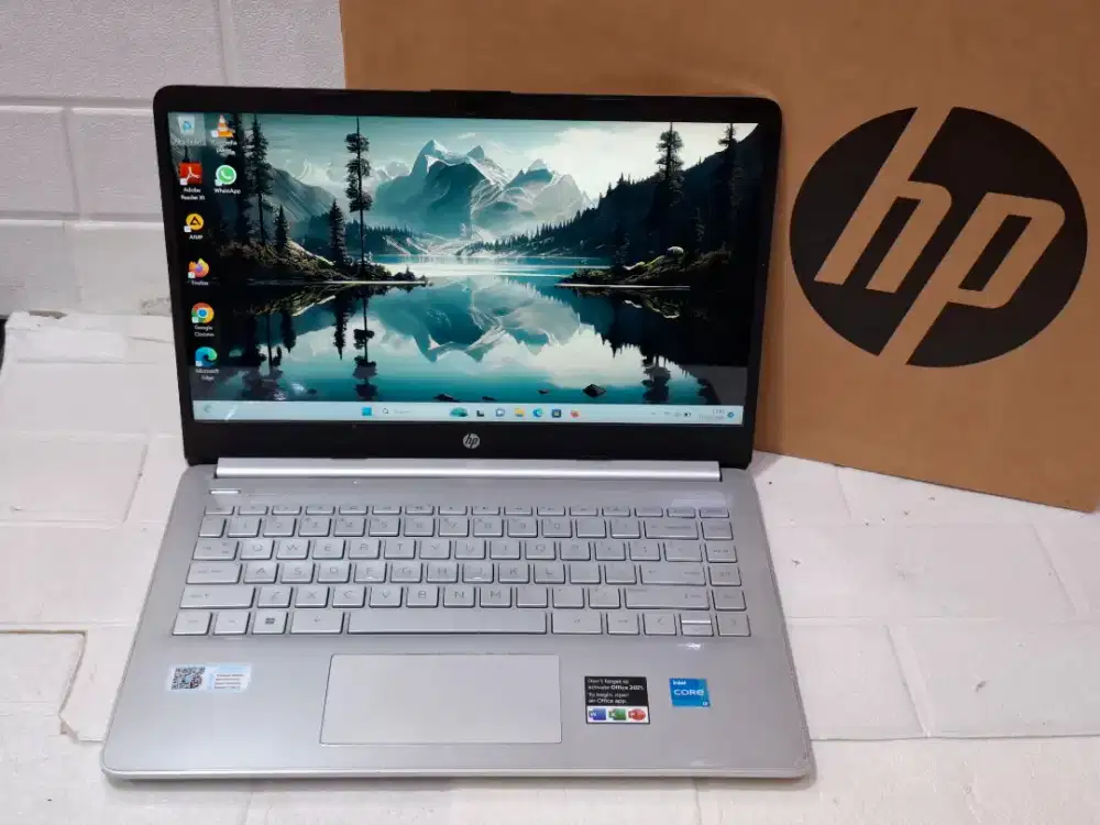 Laptop HP 14s-dq2xxx/Intel Core i3-1115G4/Ram 8GB/SSD 512GB