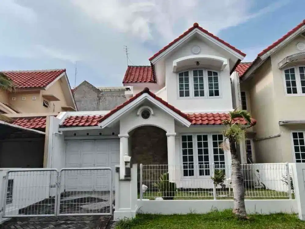 Dijual Rumah Villa Valencia dekat Pakuwon Mall