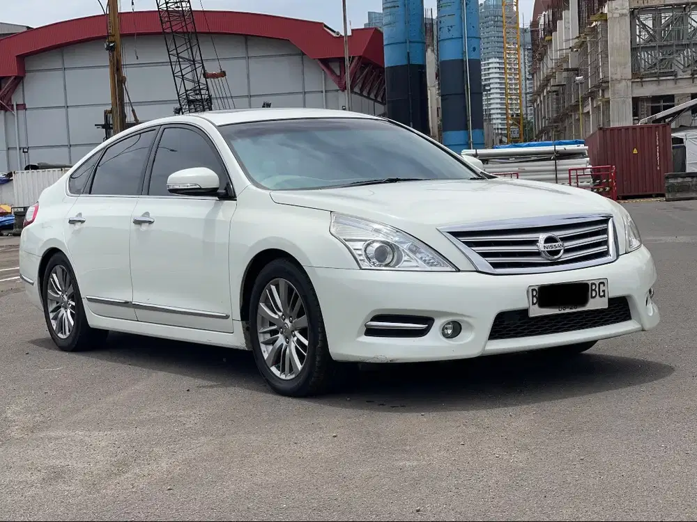 NISSAN TEANA XV 2013 PUTIH DIJUAL CEPAT TERMURAH SIAP PAKAI