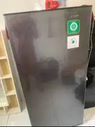 Kulkas SHARP 166 L (Medium)