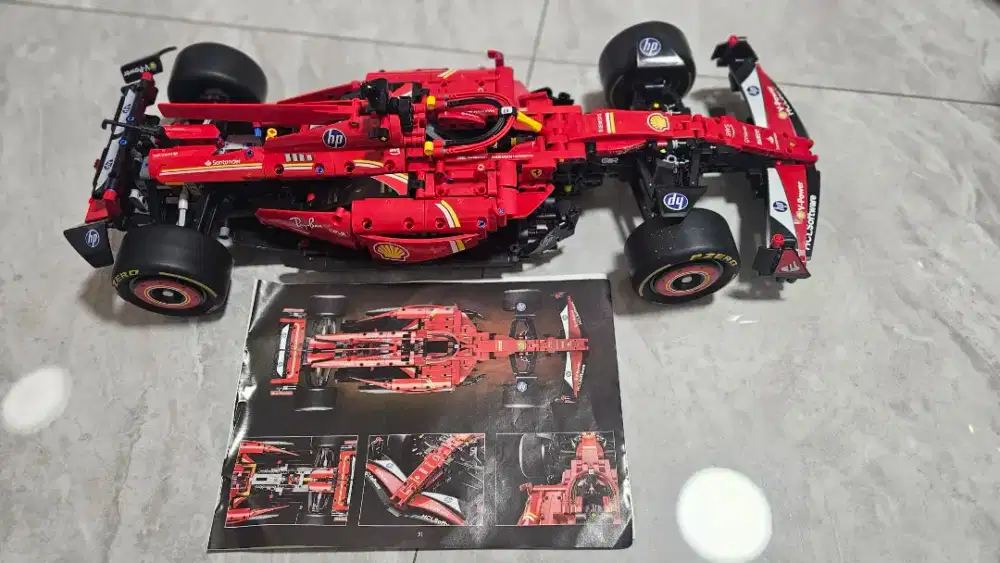 Jual Lego mobil Ferrari (bukan Lego).