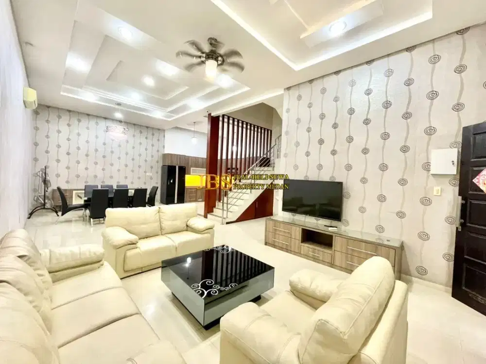 Disewakan Rumah Fully Furnished 3 Tingkat di Komplek Cemara Asri Medan Jalan Blueberry