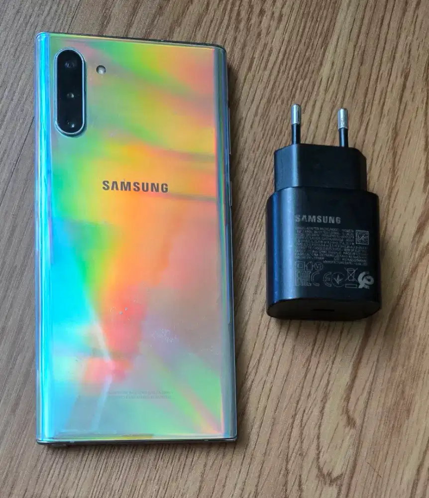 Samsung Galaxy Note 10 Aura Glow - Flagship Mewah & Compact