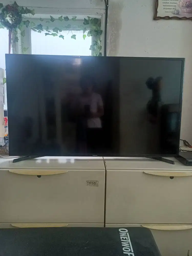 Jual Smart TV samsung 50 inc second,msh original belum pernah service