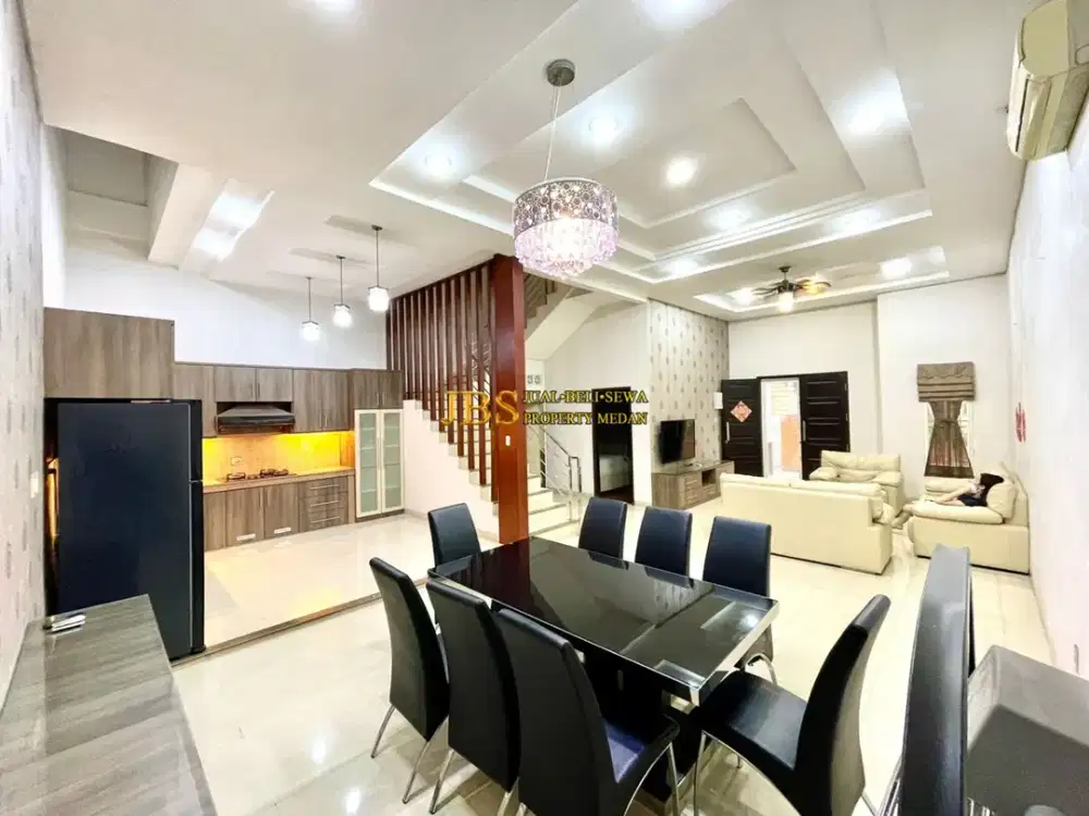 Disewakan Rumah 3 Tingkat di Komplek Cemara Asri Medan Jalan Blueberry