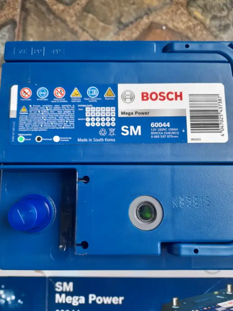 AKI MOBIL BOSCH 60044 100AH