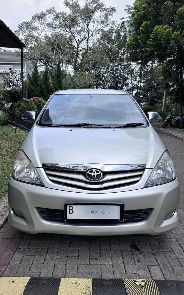 Innova G MT 2010 Super Istimewa
