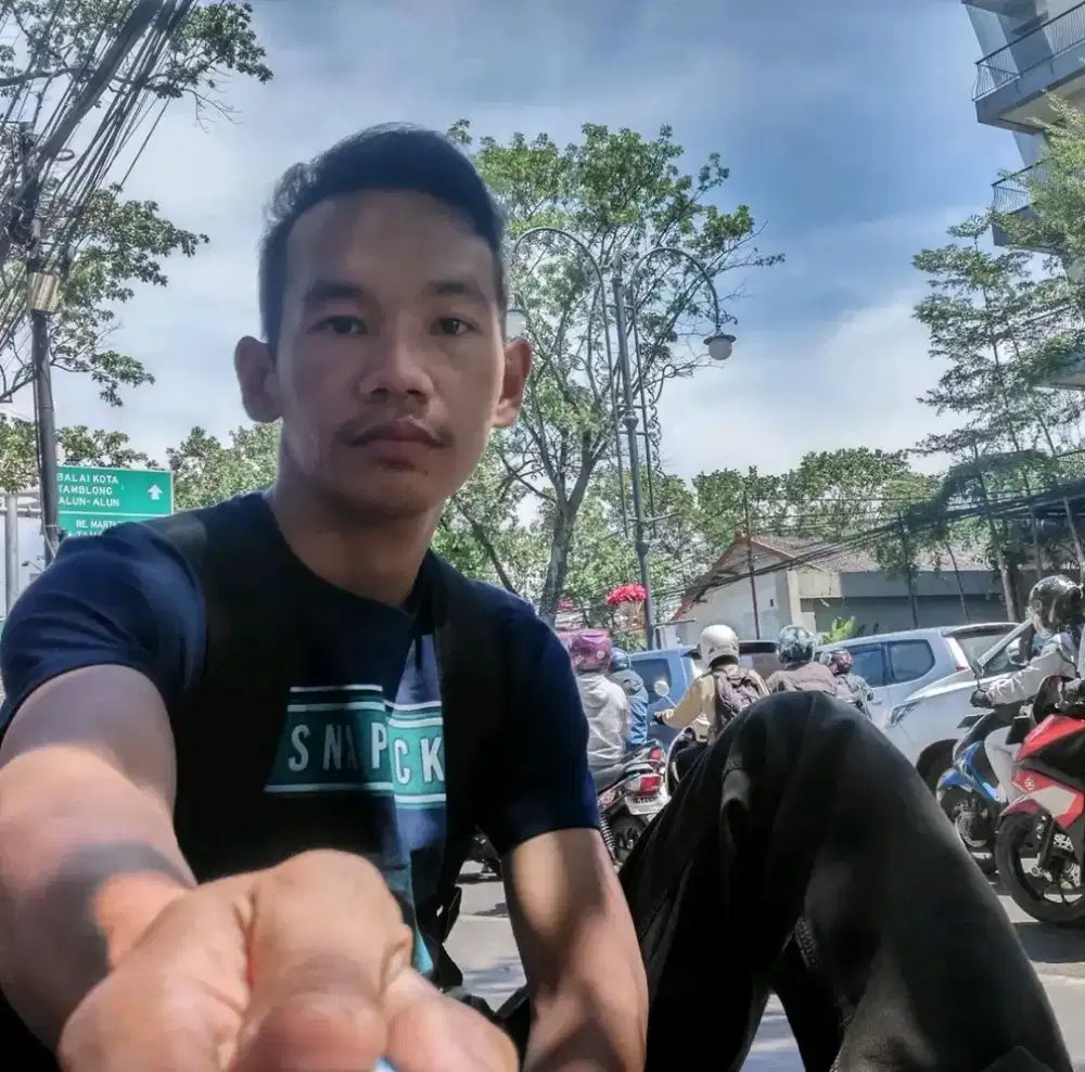 Mencari kerja kurir atau jasa