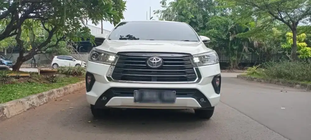 Low KM_ Toyota Kijang Innova 2.4 V AT diesel 2021 / 2022
