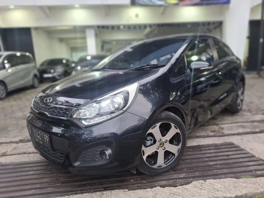 DP Rendah-Kia Rio 1.4 Bensin AT-2014