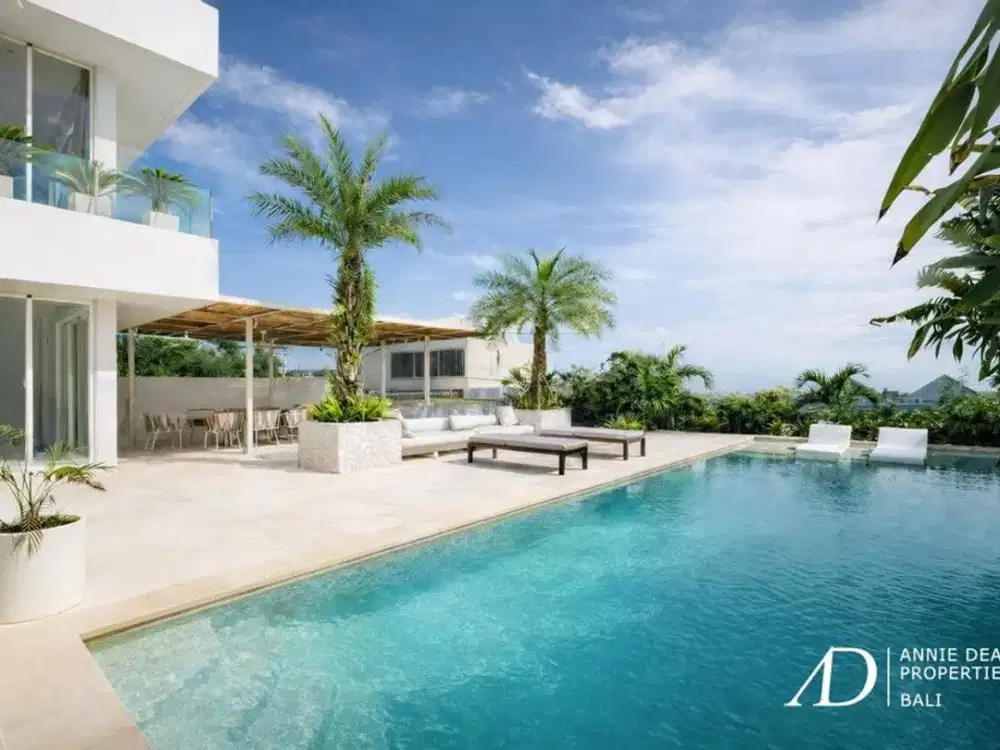 FREEHOLD | MODERN ALL-WHITE DESIGN VILLA WITH ROOFTOP & OCEAN VIEWS - JIMBARAN