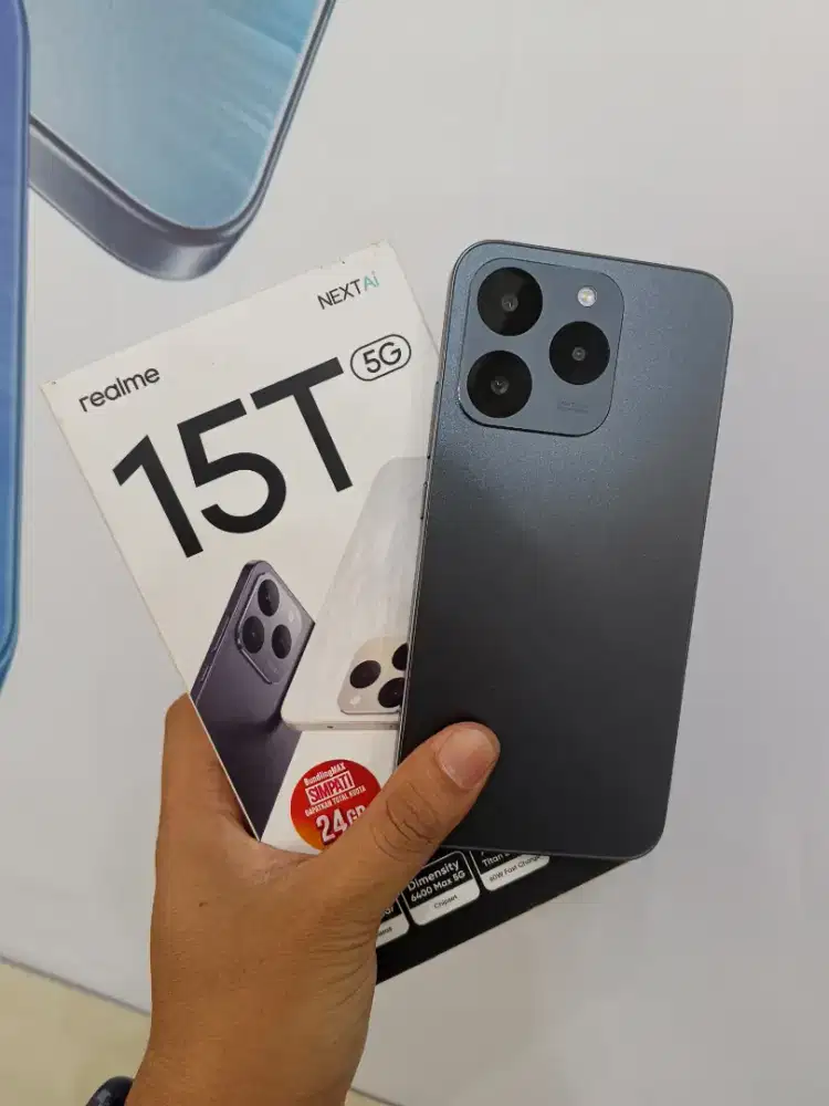 Realme 15t 5g ram 8/128 second