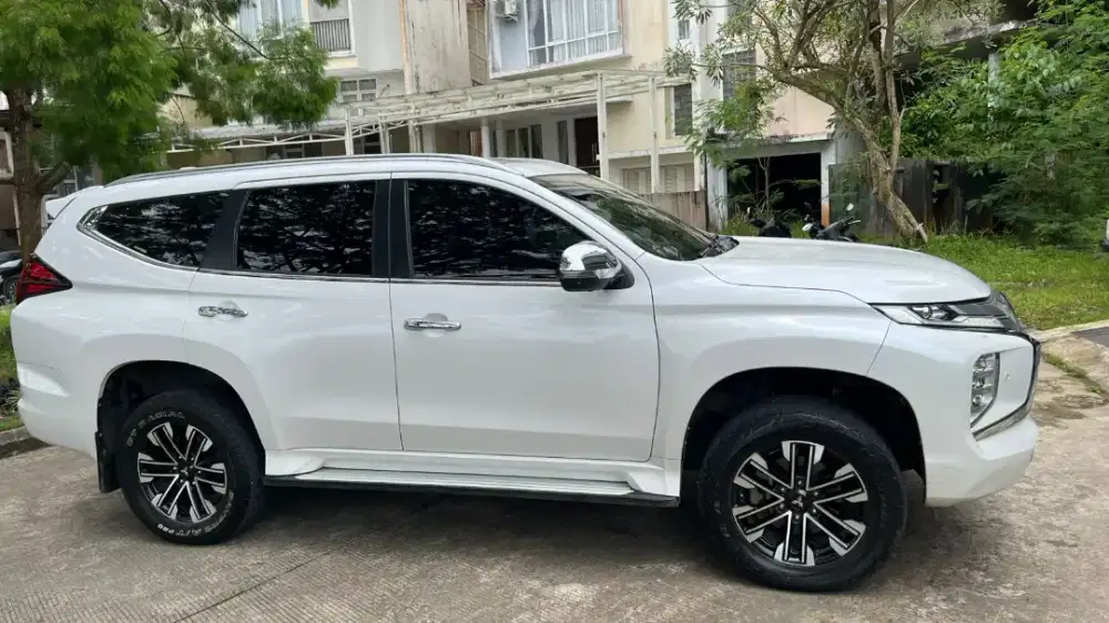 PAJERO SPORT 2.4 DAKAR ULTIMATE SOLAR