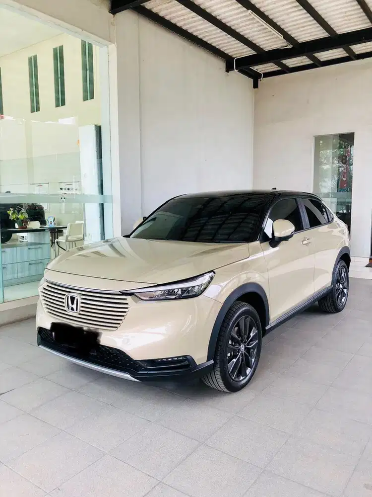 Like new, km 3rb!! Honda HR-V 2023 Bensin