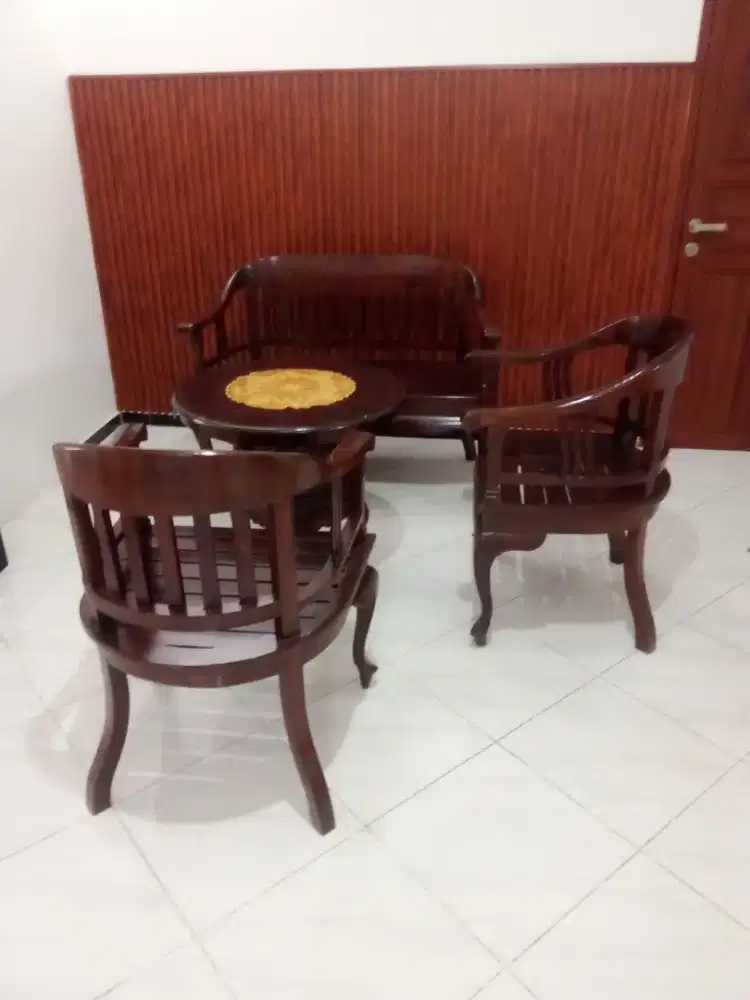 Di jual bangku 1 set Betawi kayu jati asli