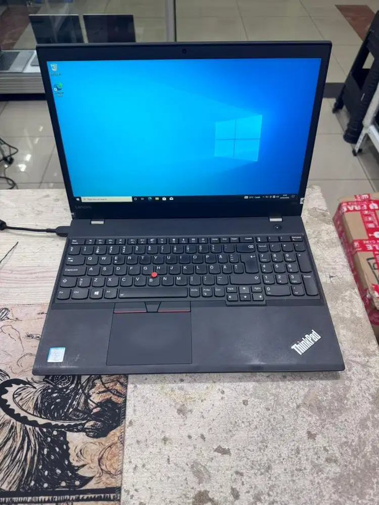 LENOVO THINKPAD T570 CORE I7 GEN 6 8/256 GB DUAL VGA