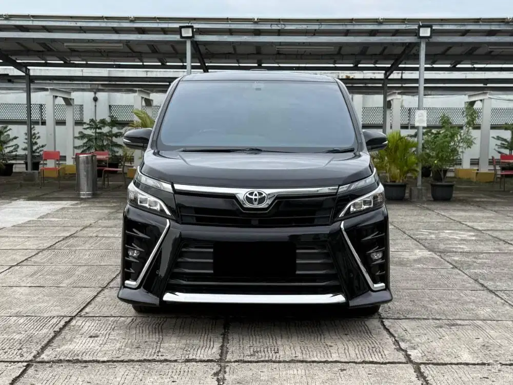 Toyota Voxy Automatic 2018
