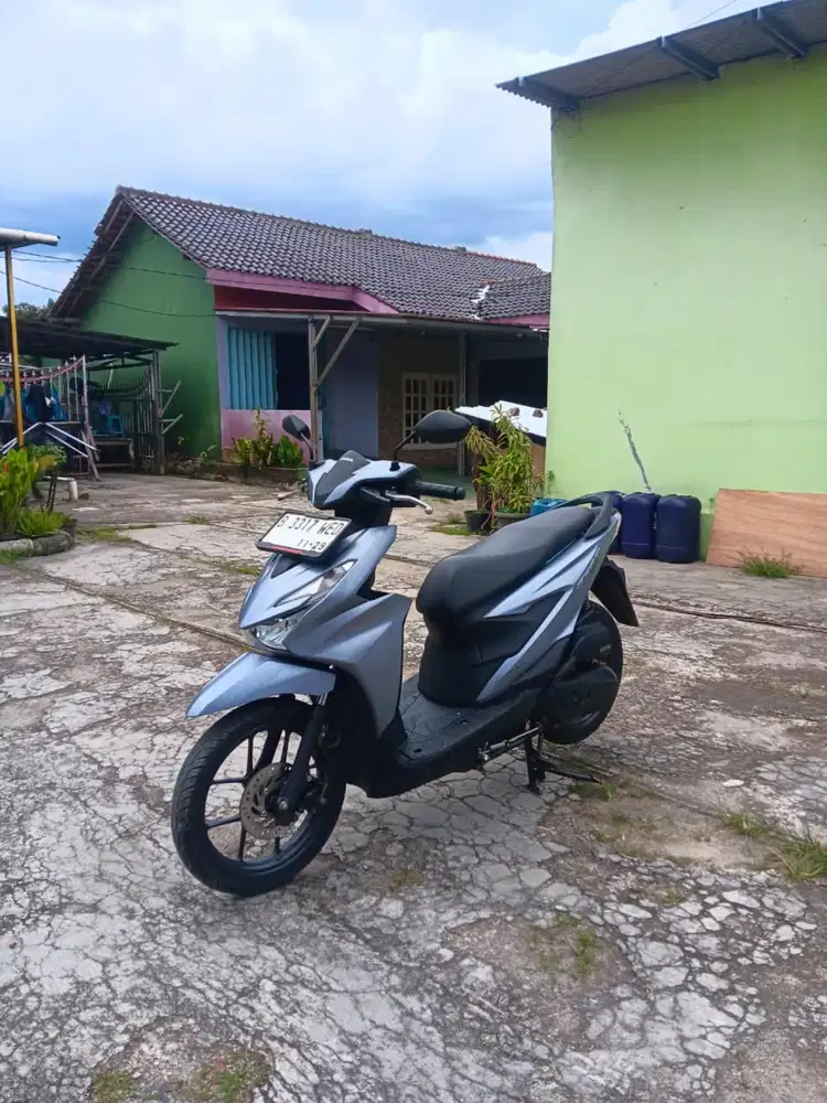 Forsale Beat Deluxe 110cc Mesin Halus