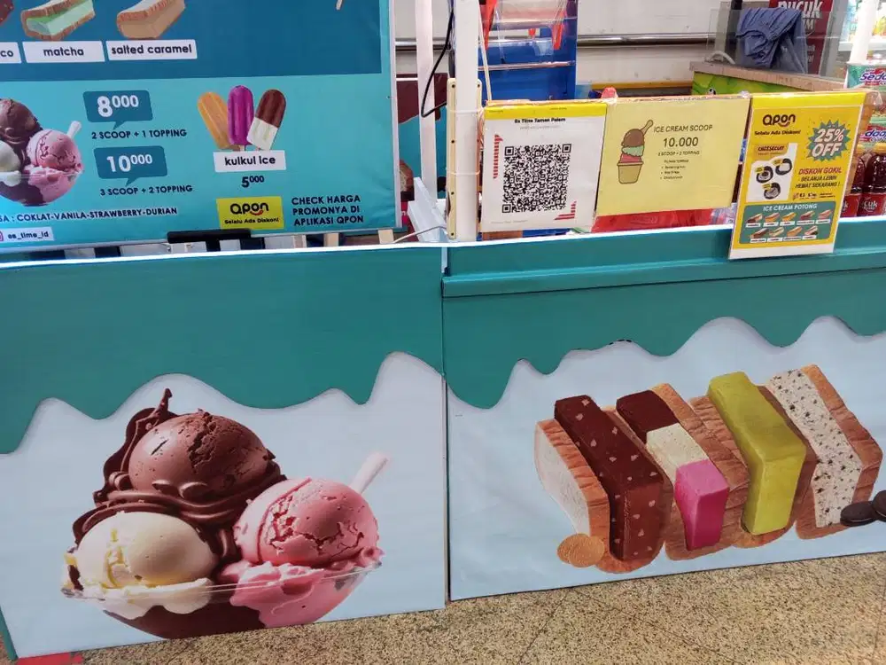 SPG stand ice cream di mall