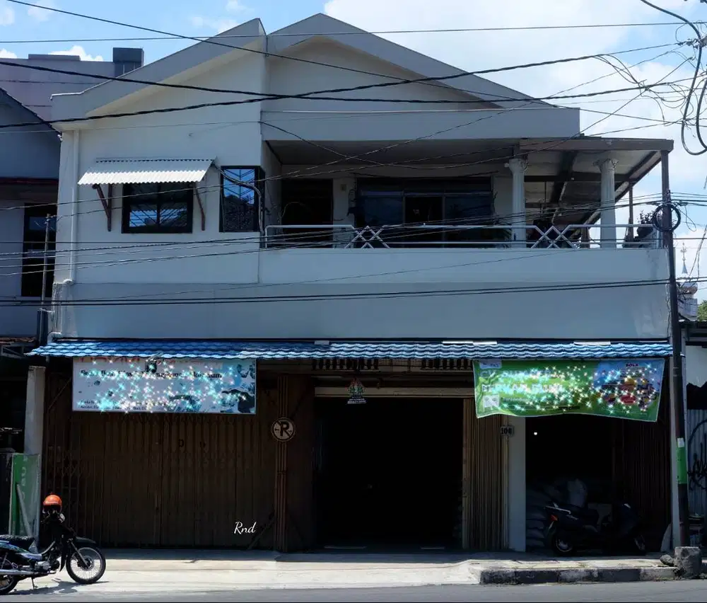 Rumah 3 lantai cocok untuk bisnis dan tempat tinggal di JL Wirobrajan