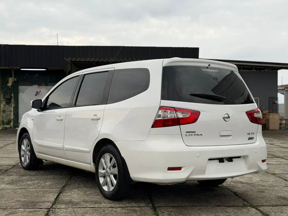 Nissan Grand livina 2015 Bensin