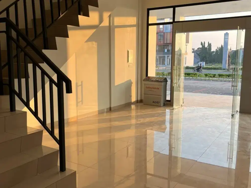 Disewakan  Ruko Baru 3Lt Summarecon Crown Gading Bekasi