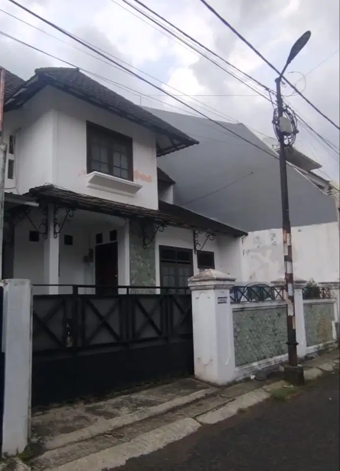 Disewakan Rumah Pd ranji Ciputat Tangerang Selatan