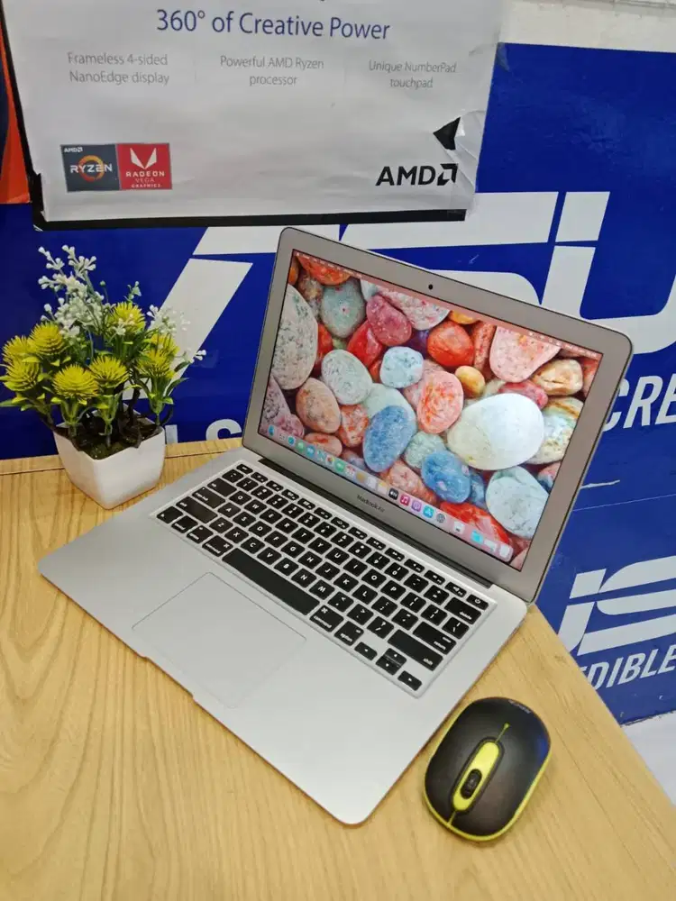 Macbook Air 2015 Intel Core i5 RAM 4GB SSD 256GB MacOs Monterey