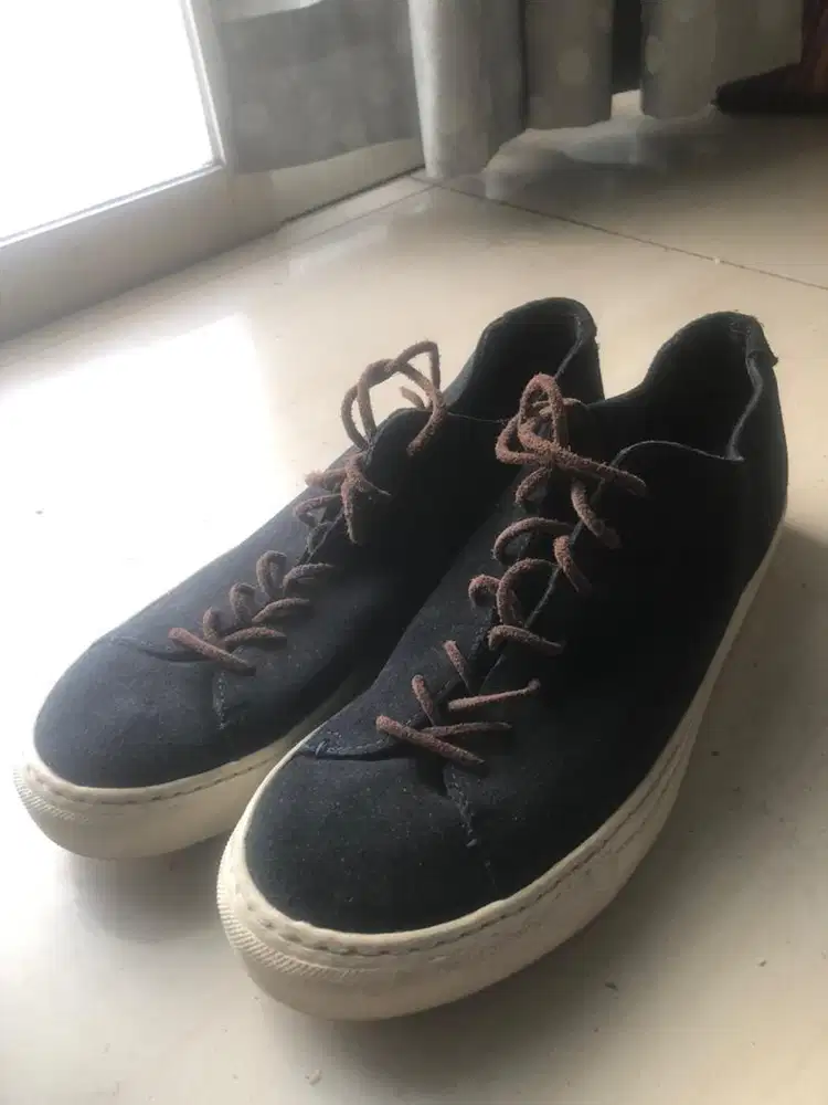 Massimo Dutti Suede Sneakers