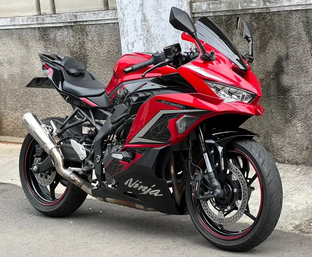 Kawasaki ZX25R SE ABS QS KM 1rb candy red persimmon 2023 tft zx 25 25r