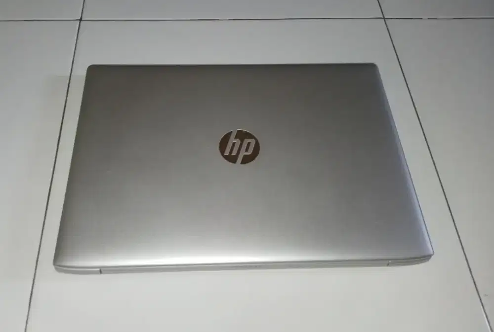 Laptop hp probook 440 G5 
Intel core i5 gen 7