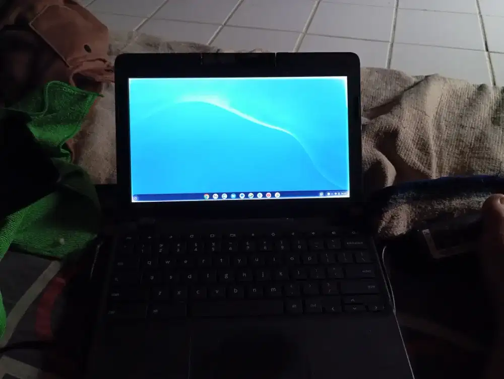 Jual laptop lenovo n23 Ram 4GB