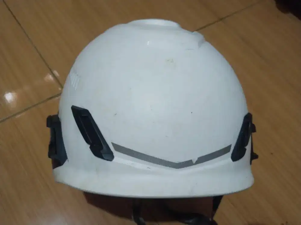 Jual Helm safety Climbing Outdoor Putih - MSA