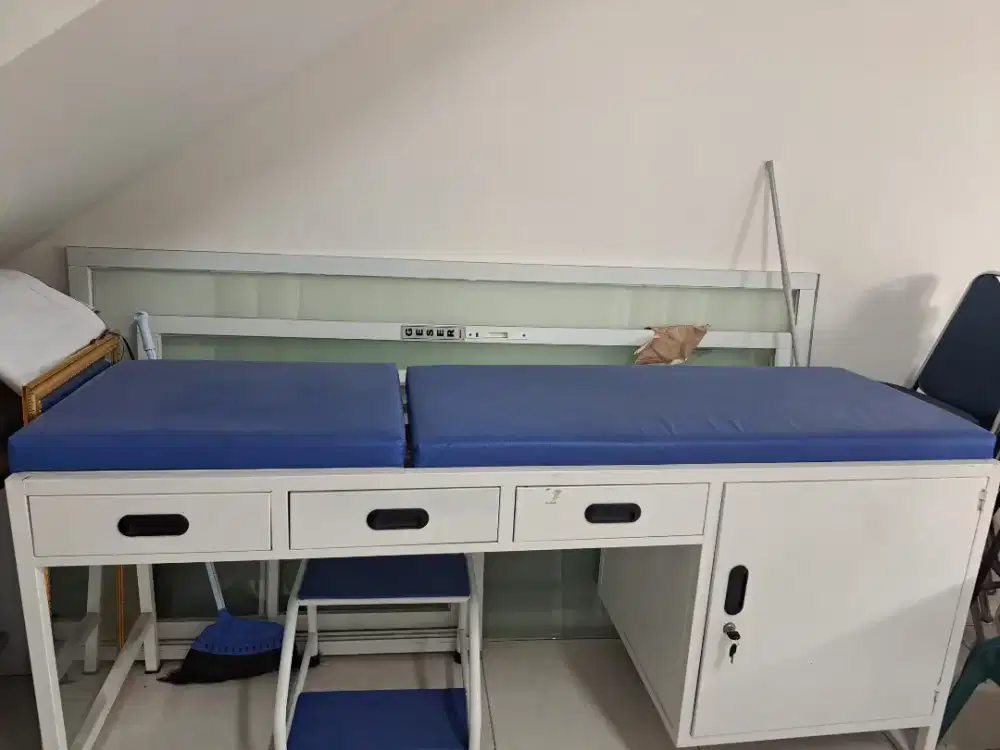 BED PASIEN DI KLINIK